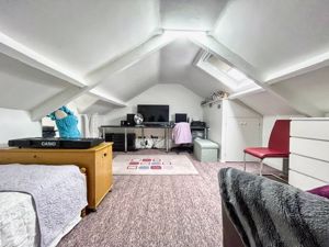 Photo 33- click for photo gallery